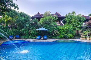 Гостиница Sri Phala Resort & Villa в Денпасаре