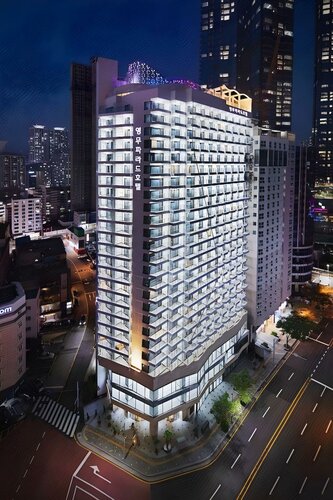 Гостиница Haeundae Youngmu Parade Hotel в Пусане