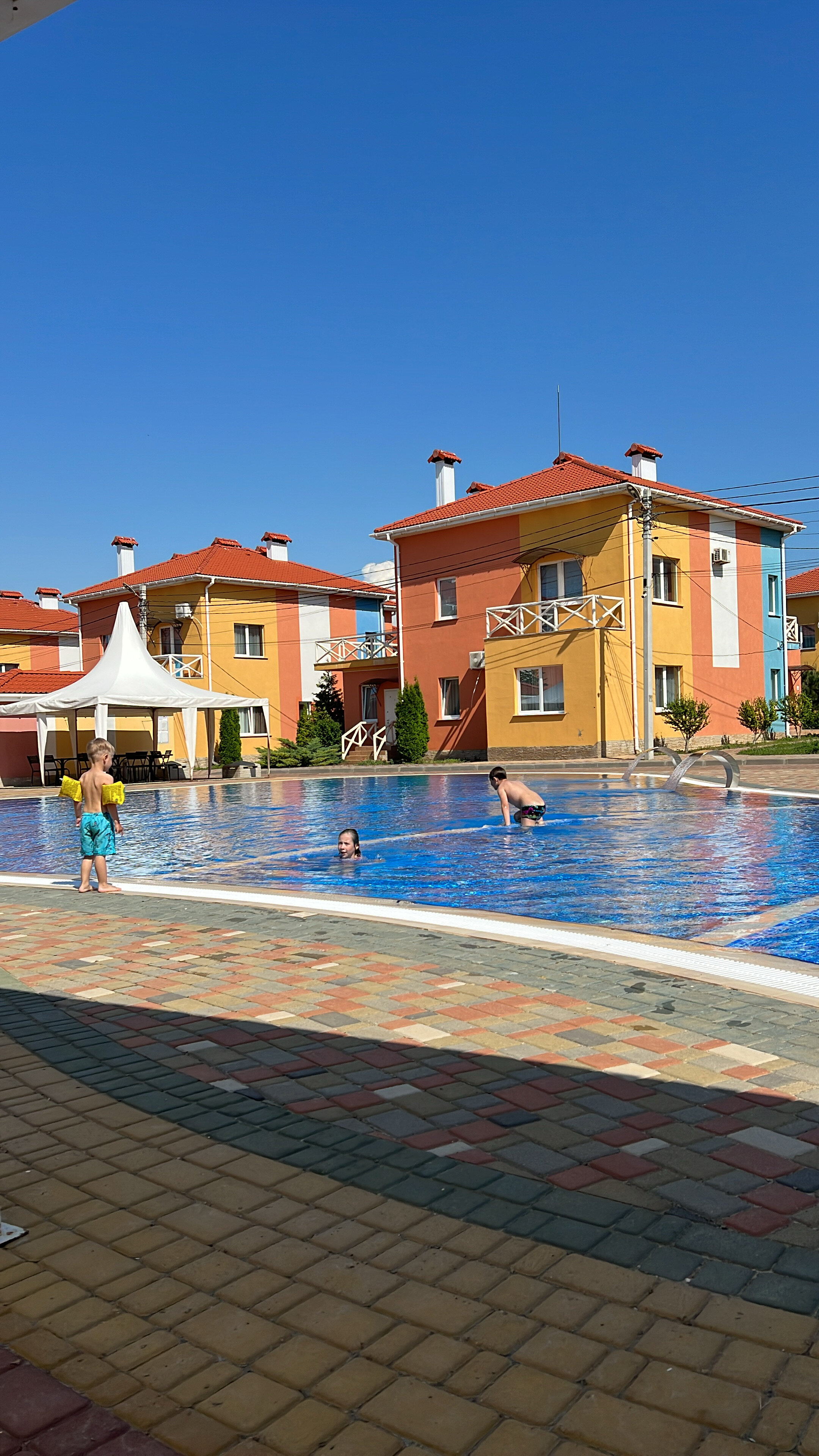 Фото Апартаменты в Бухте Круглой