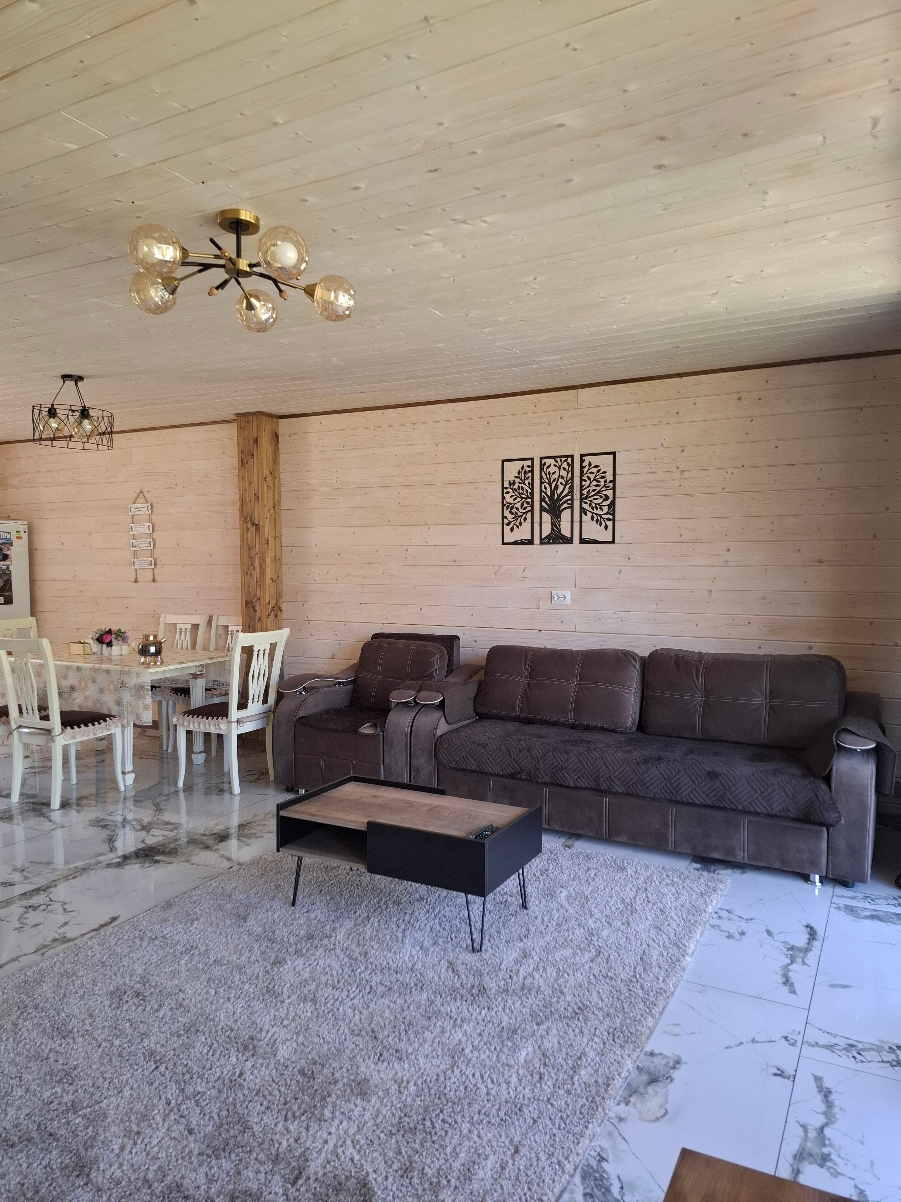 Фото Домик у реки