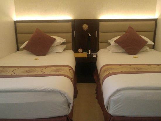 Фото Regency Grand Suites