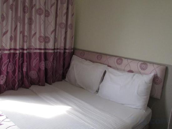 Фото Meriton Hotel