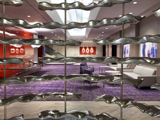 Фото Hilton Long Beach Hotel