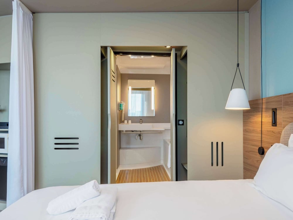 Фото Novotel Suites Nancy Centre