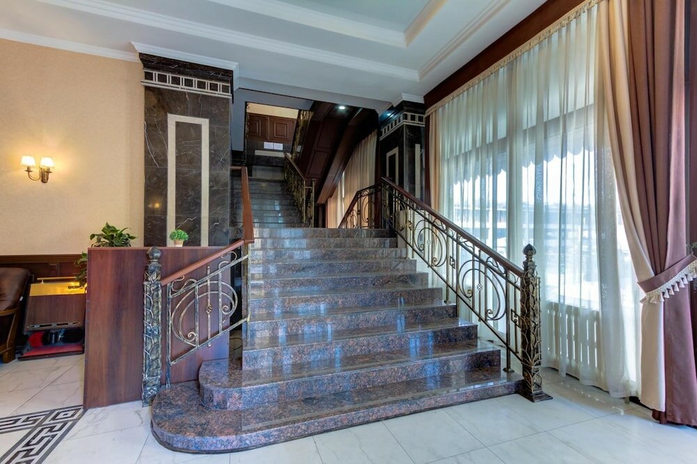 Фото Bishkek Centrum Hotel