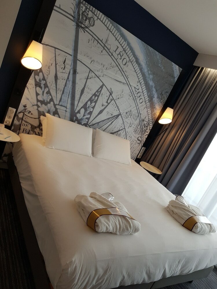 Фото Mercure Beauvais Centre Cathedrale