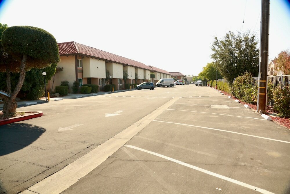 Фото Ramada by Wyndham Fresno North