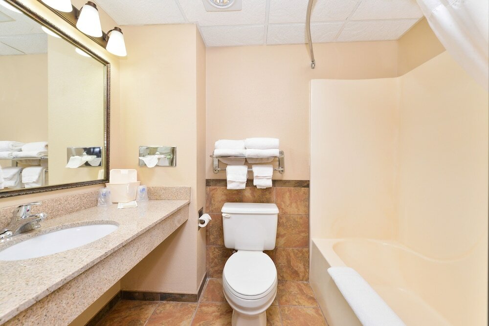 Фото Revel Hotel Minot, SureStay Collection by Best Western