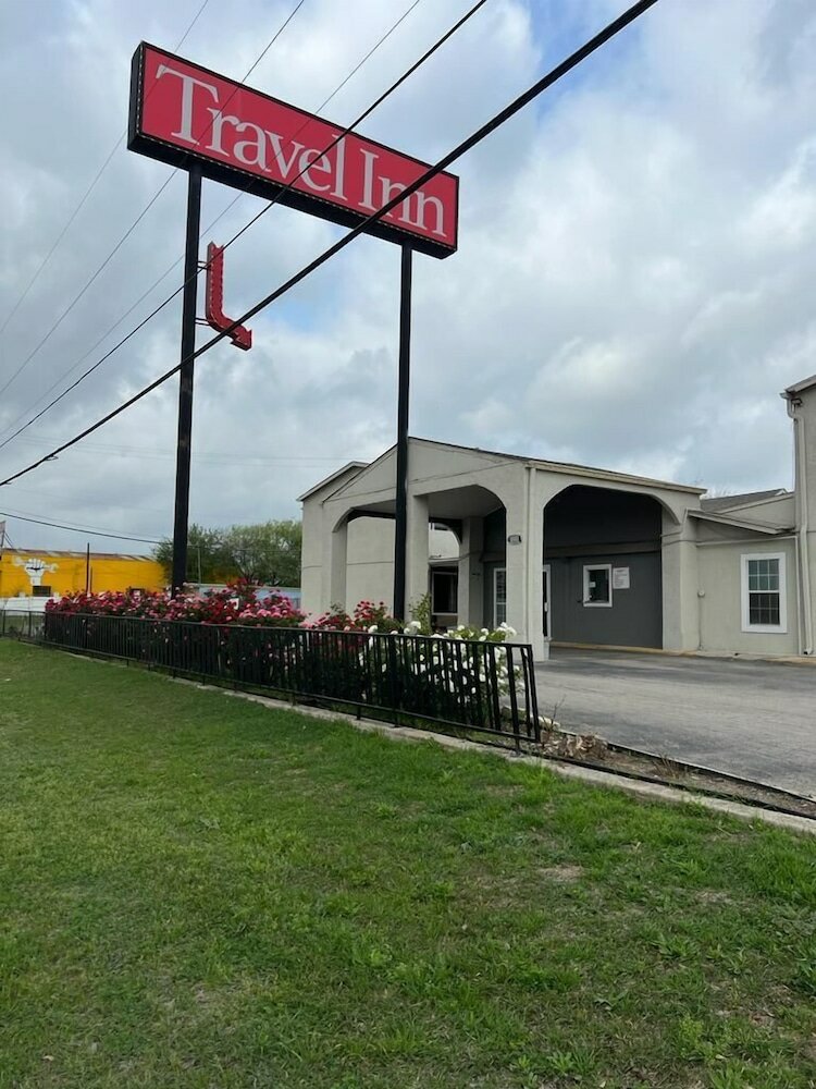 Фото Travel Inn San Antonio