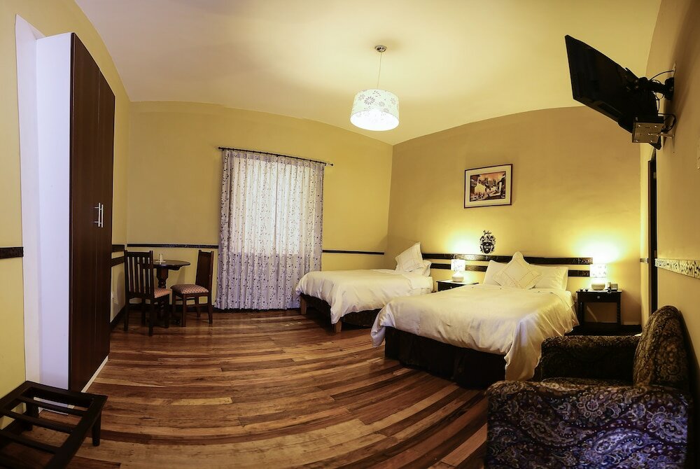 Фото отеля 2