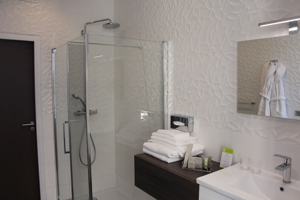 Фото Hotel Restaurant L'Esturgeon