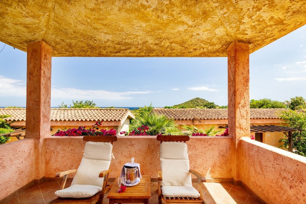 Фото Sant'Elmo Beach Hotel