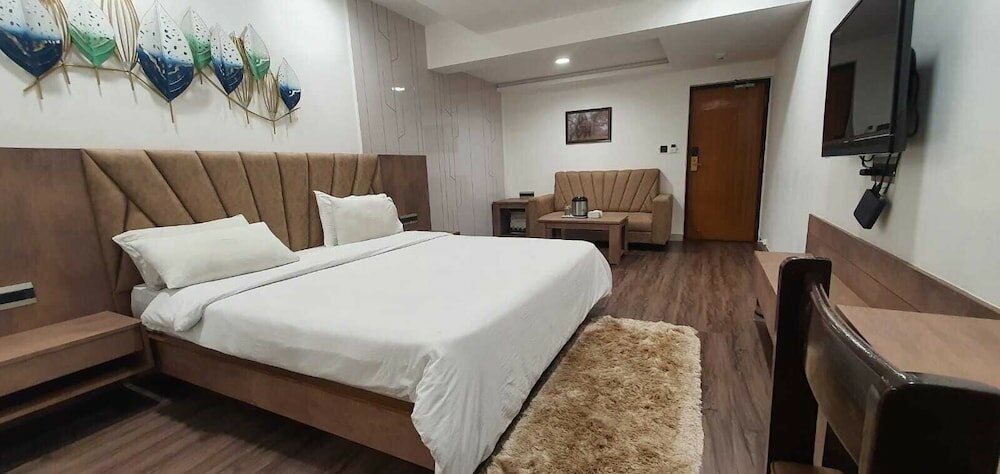 Фото Hotel Ambassador