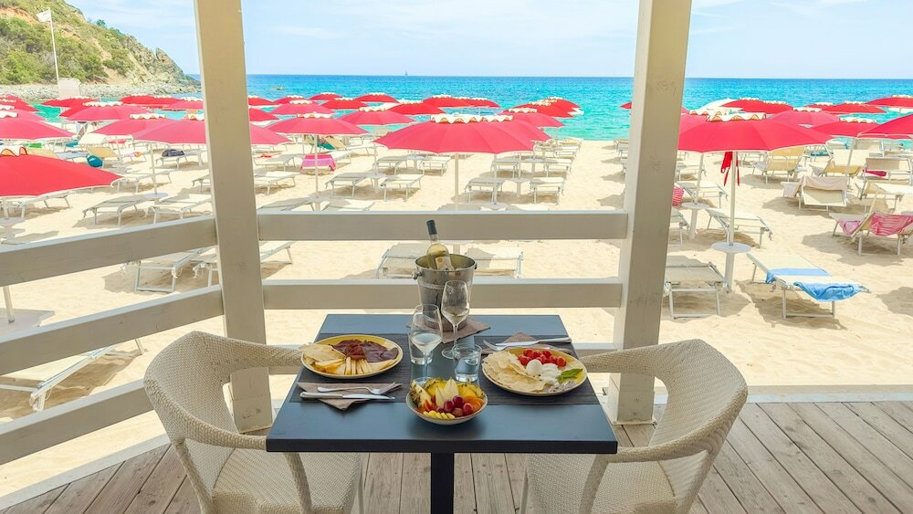 Фото Sant'Elmo Beach Hotel