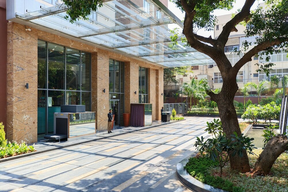 Фото Renaissance Bengaluru Race Course Hotel