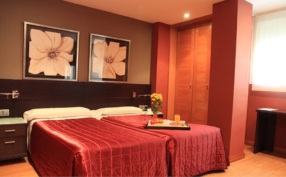 Фото Hotel Villa de Barajas