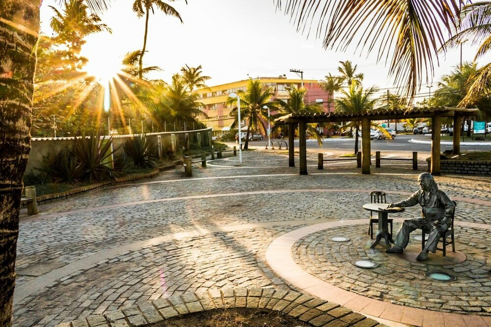 Фото Farol de Itapuã Praia Hotel