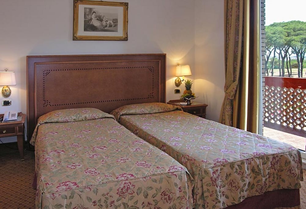 Фото Pinewood Hotel Rome