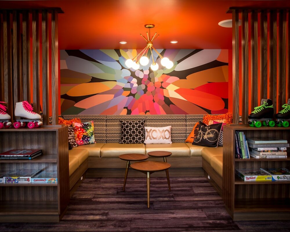 Фото Hotel Zed Kelowna