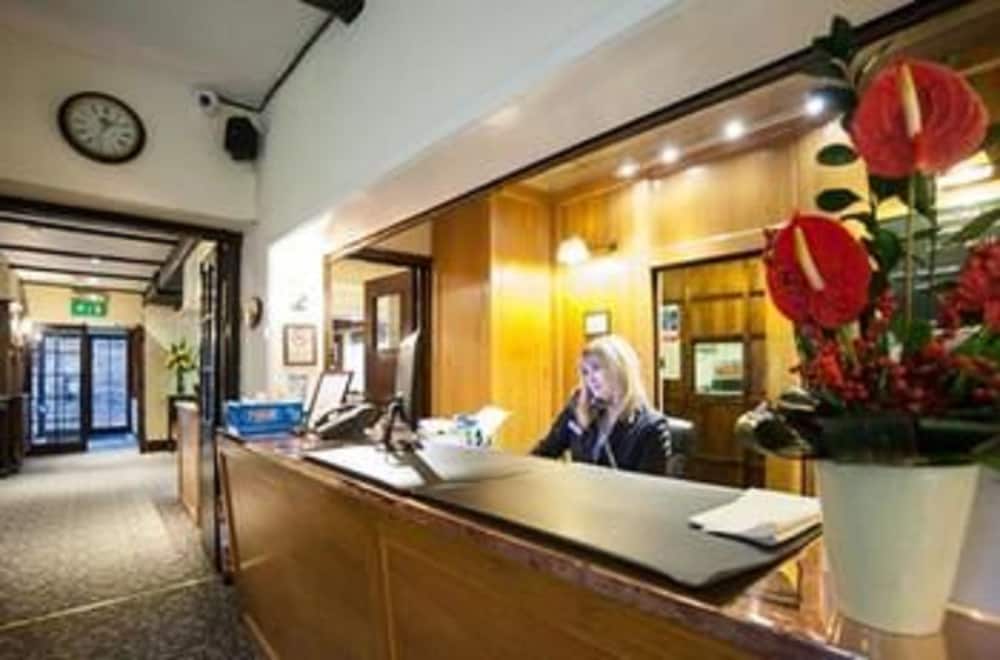 Фото Warren Lodge Hotel