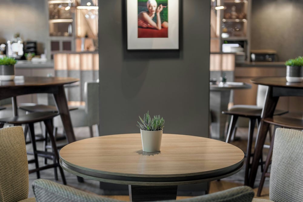 Фото Ac Hotel Coslada Aeropuerto by Marriott