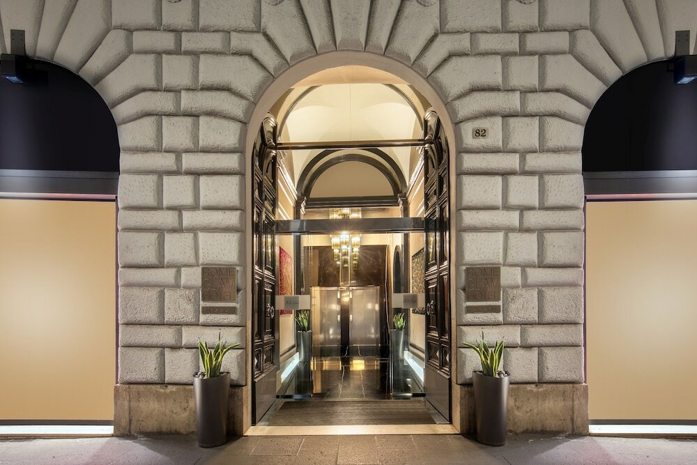 Фото The Glam Hotel