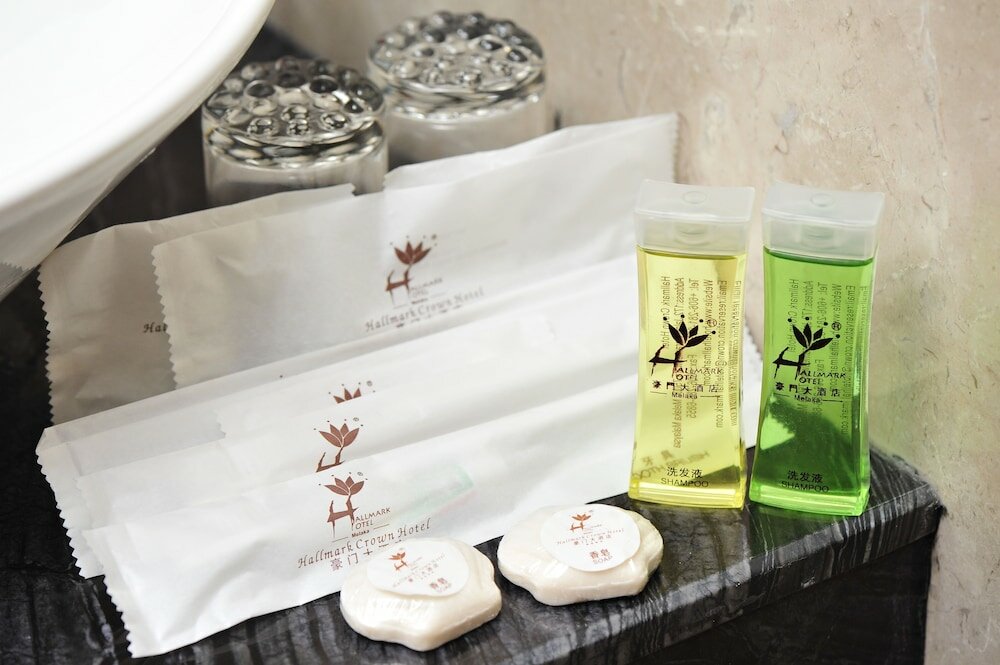 Фото Hallmark Crown Hotel