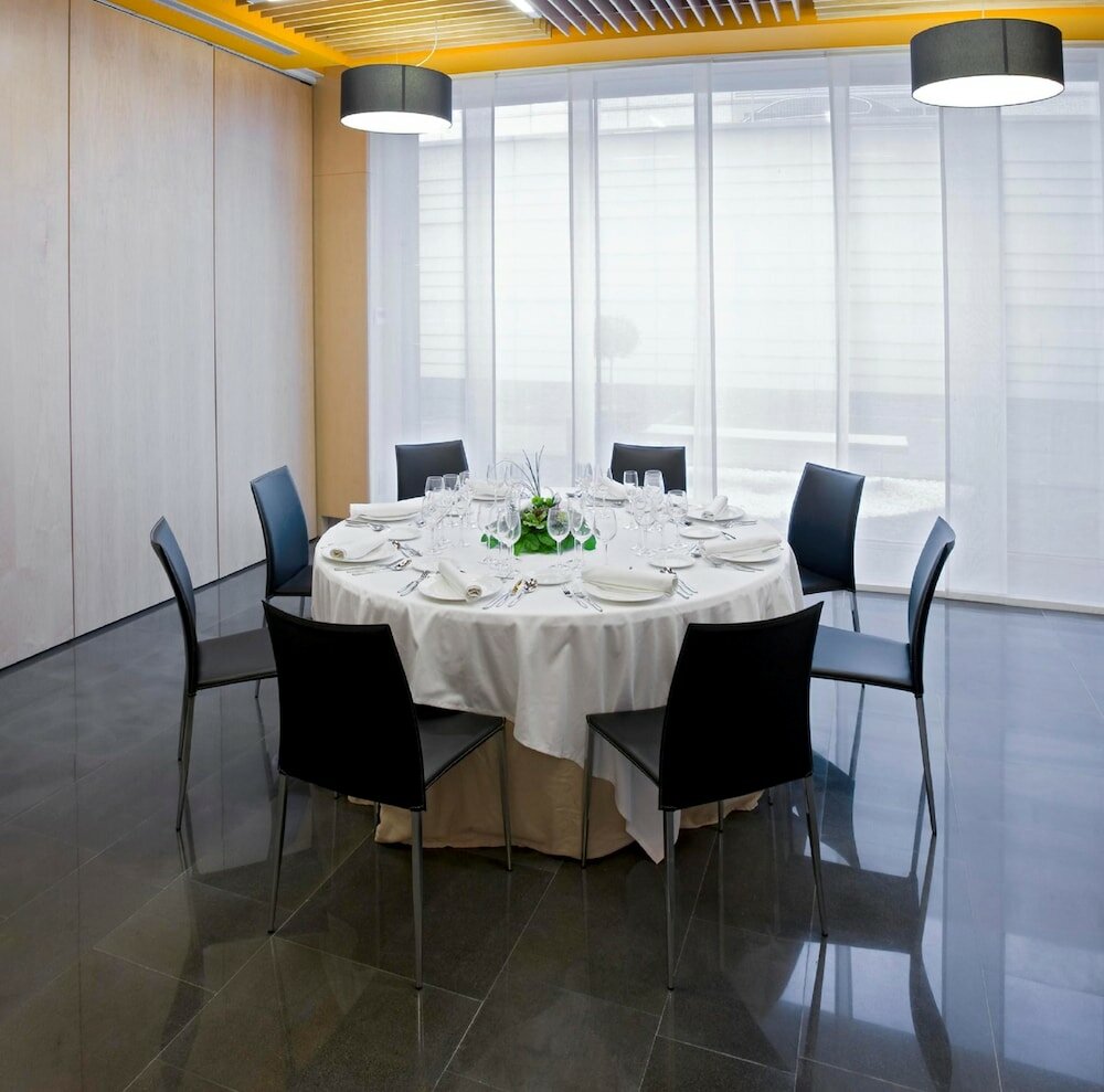 Фото Nh Madrid Las Tablas