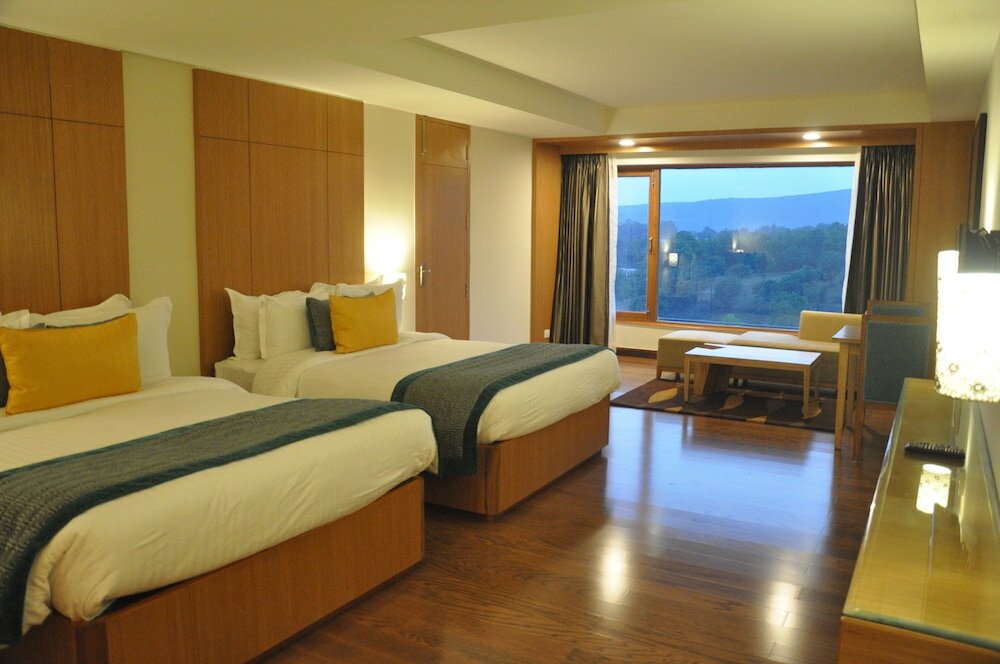 Фото Lemon Tree Hotel, Dehradun