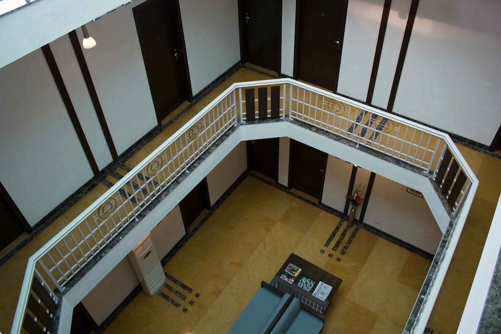 Фото Stately Suites MG Road