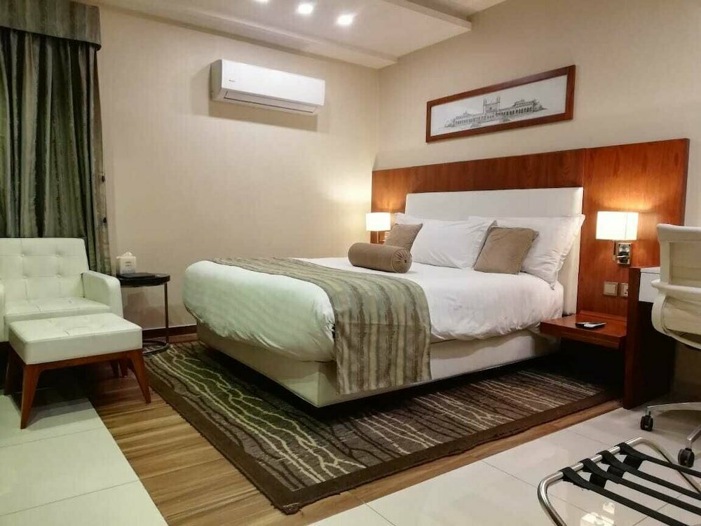 Hotel Avari Xpress Hotel Faisalabad, Faisalabad, photo