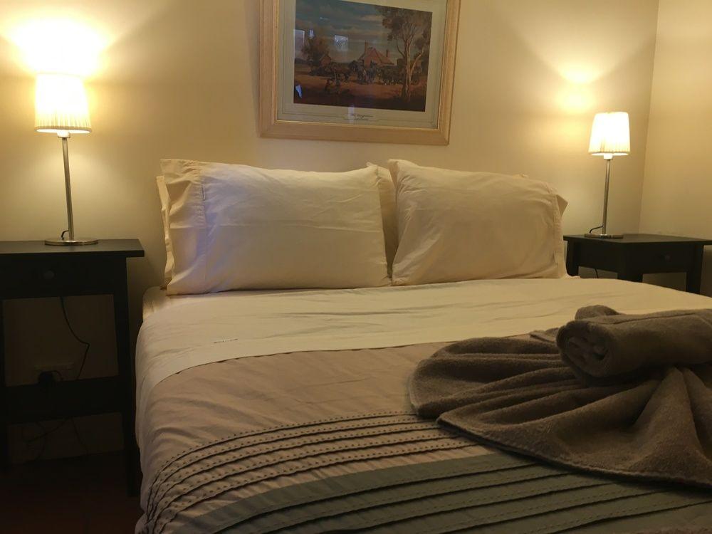 Фото The Manly Lodge Boutique Hotel
