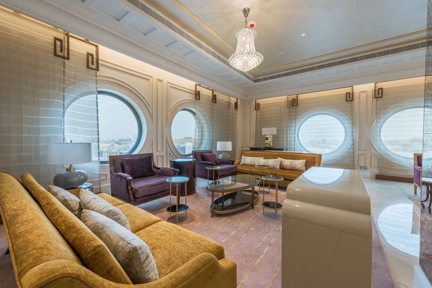 Фото The Hotel Galleria Jeddah, Curio Collection by Hilton