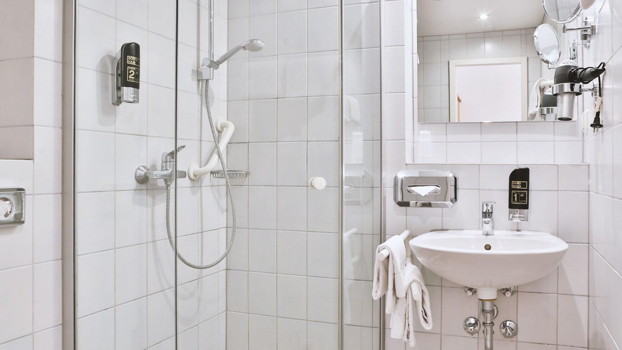 Фото Hotel Krokodil