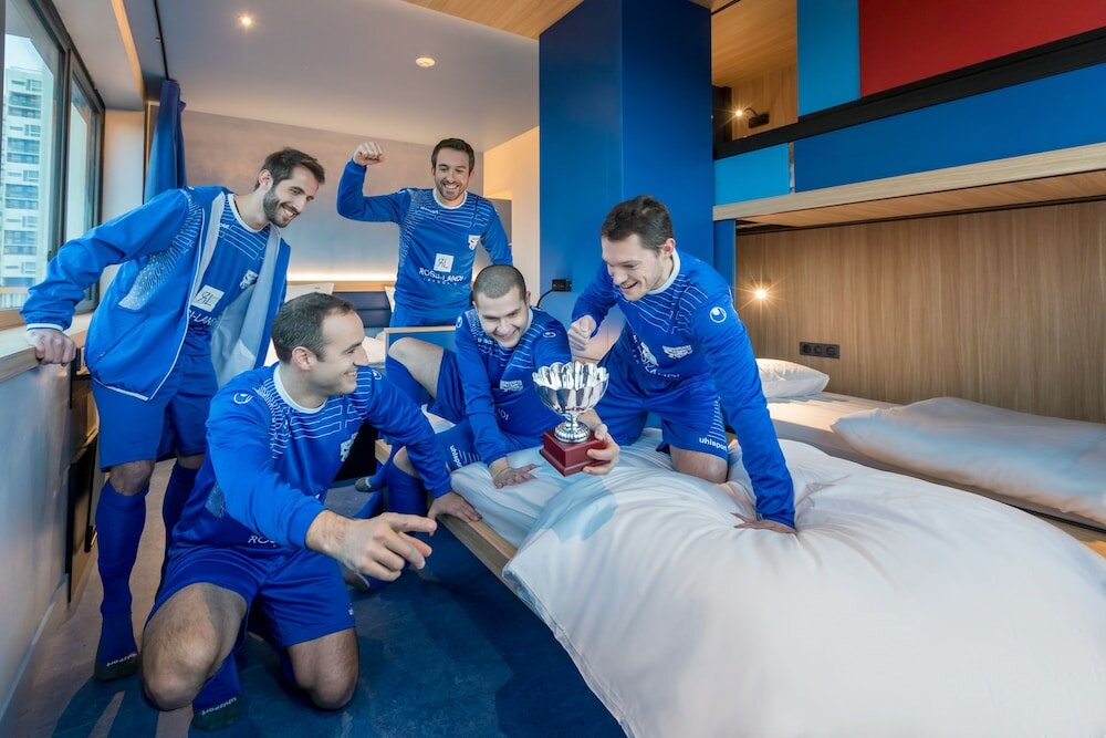 Фото Hôtel Yooma Urban Lodge