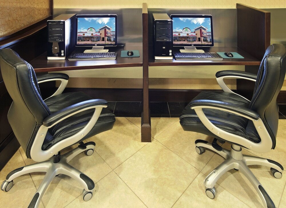 Фото Holiday Inn Little Rock-Airport-Conference Center, an Ihg Hotel