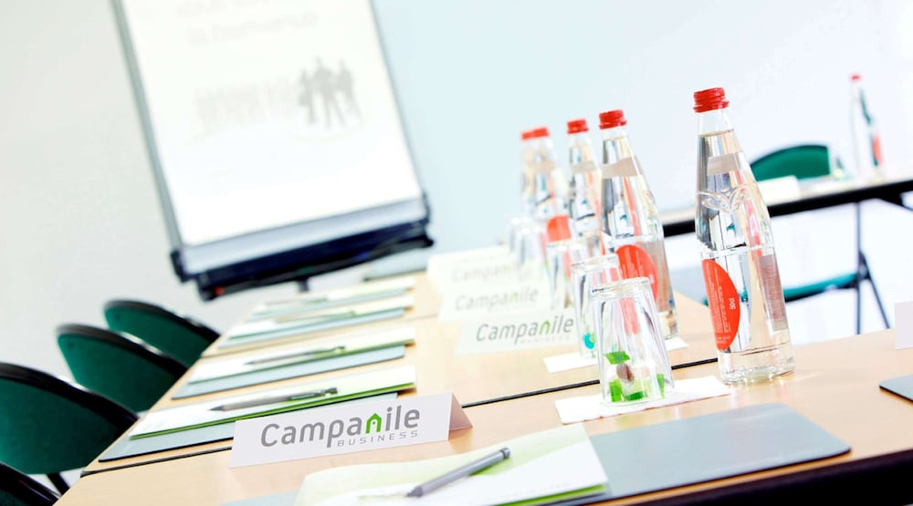 Фото Campanile - Saintes