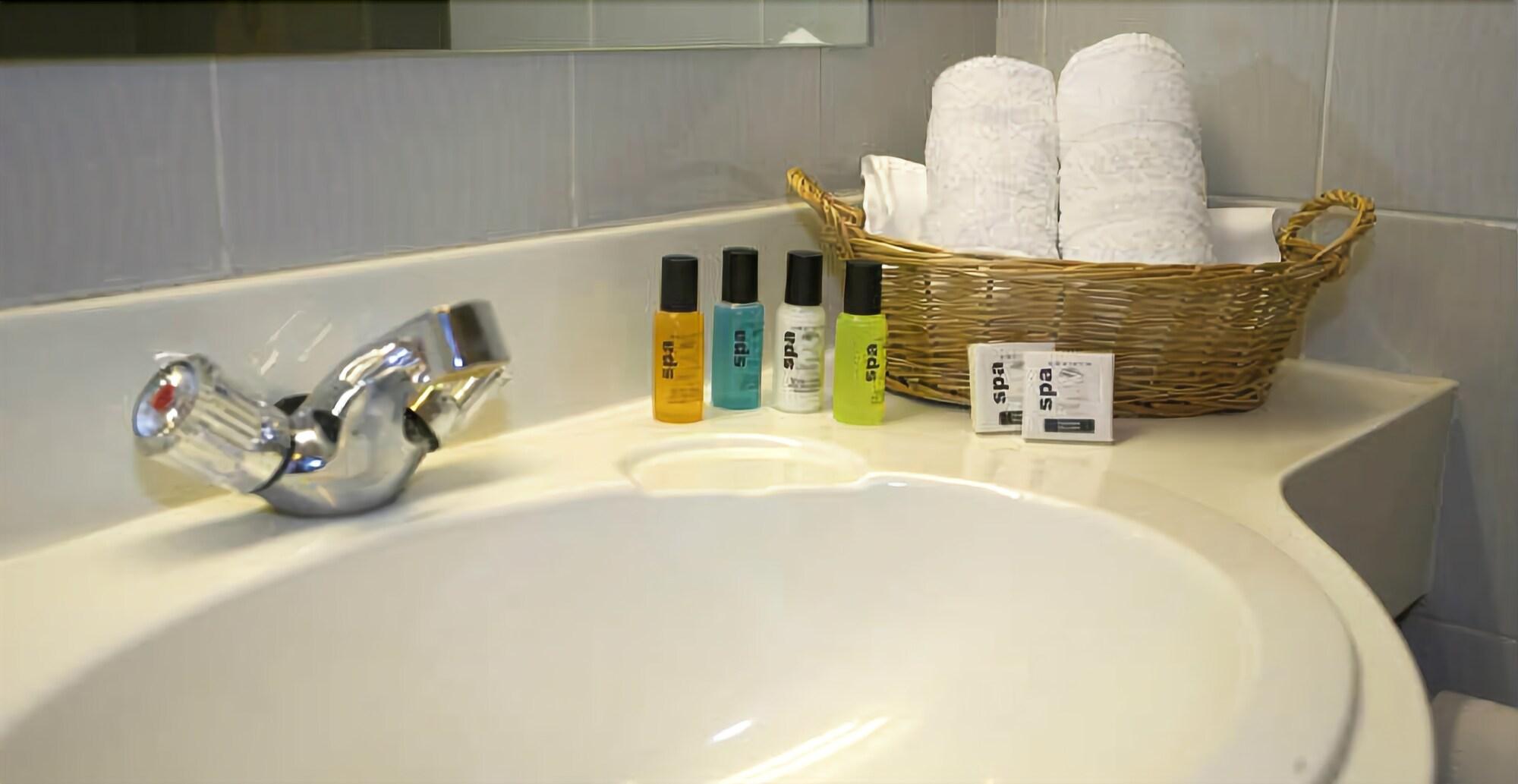 Фото Potters International Hotel