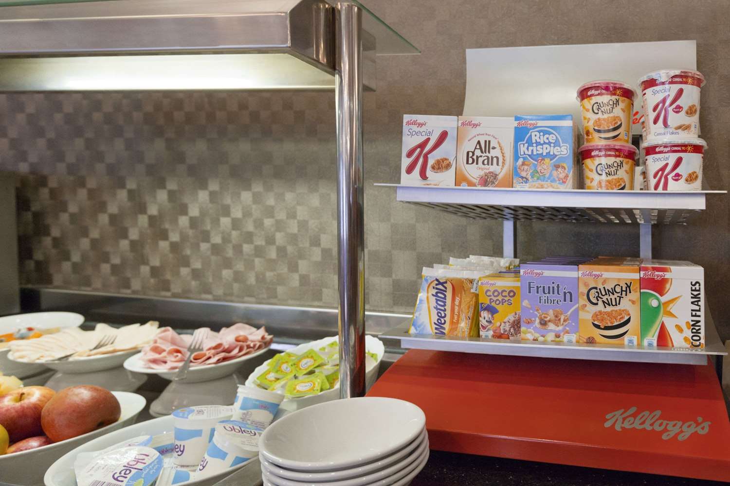 Фото Savera Hotel South Ruislip