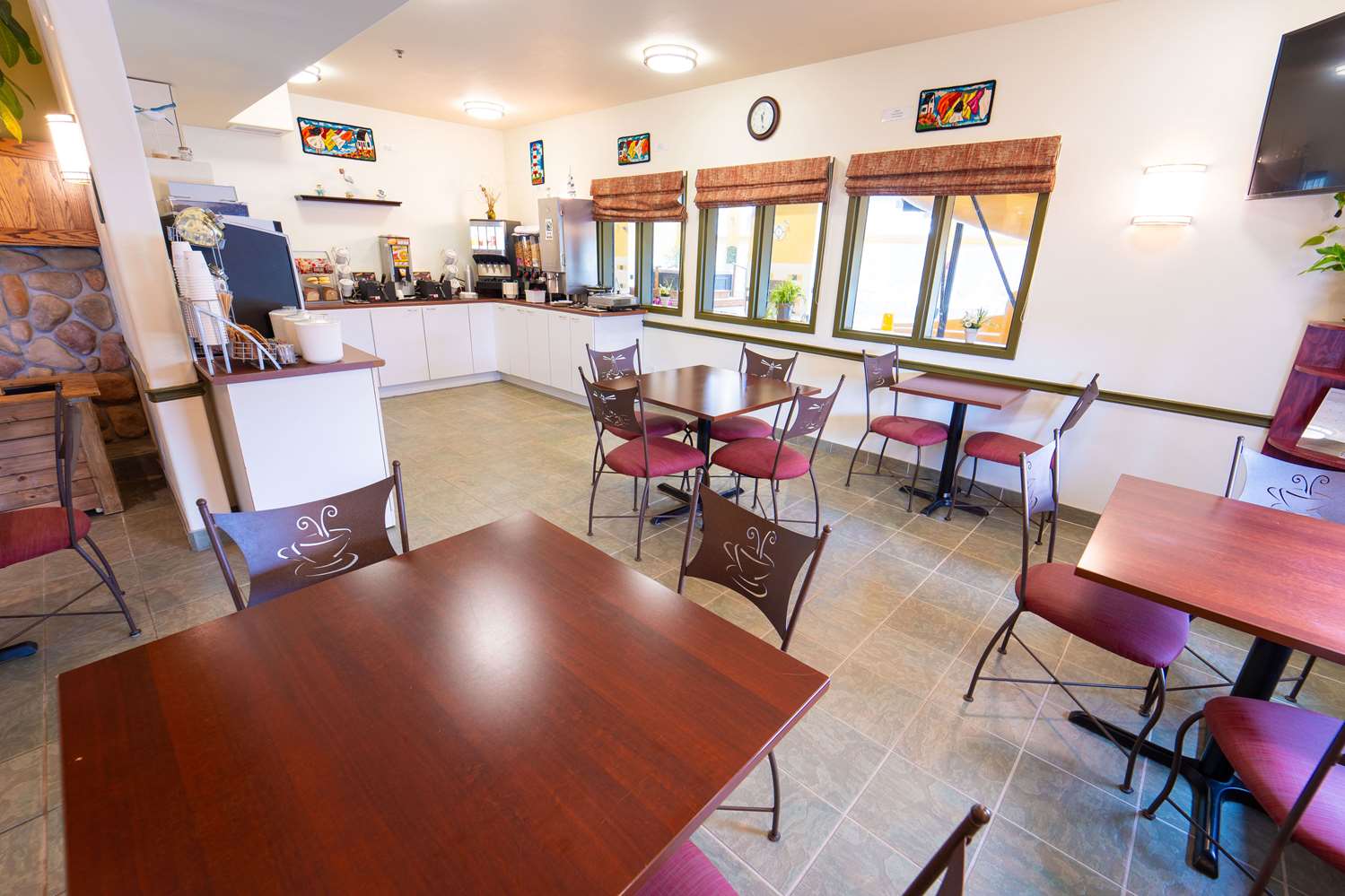 Фото Super 8 by Wyndham Amherst Ns