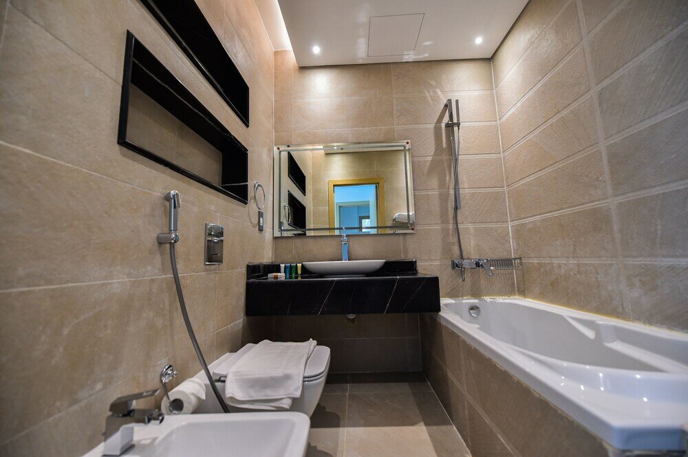 Фото Waterfront Hotel Apartment