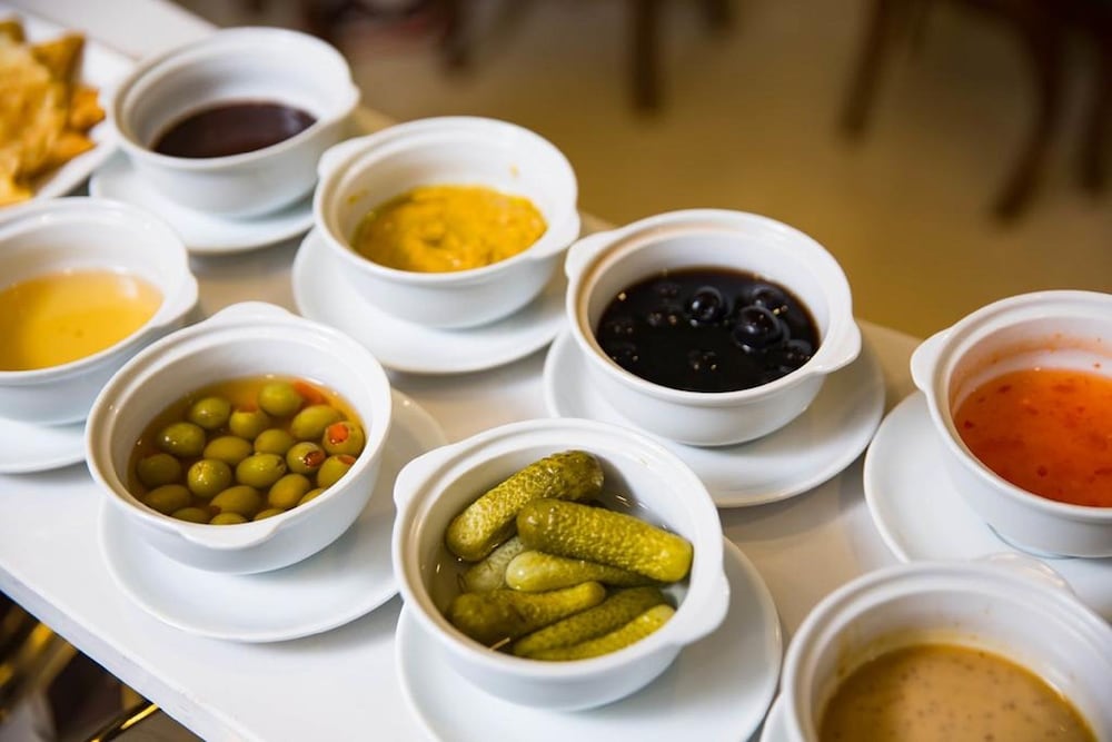 Фото Phoenix Legend Hotel