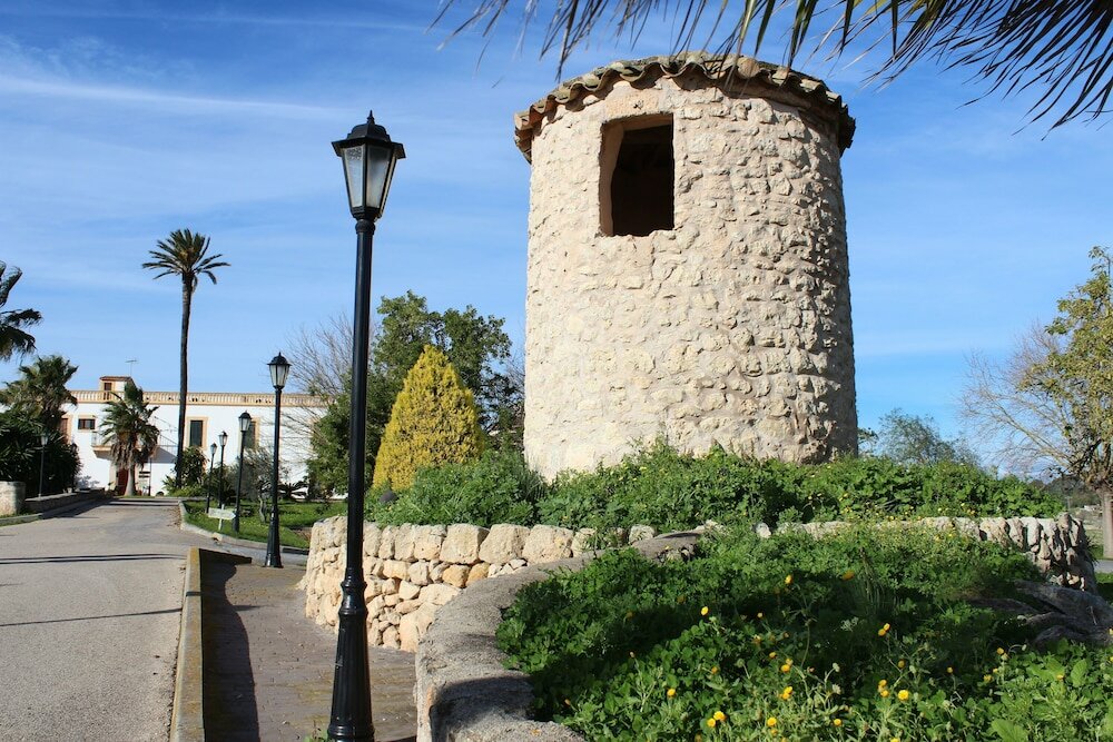 Фото Son Manera Retreat Finca