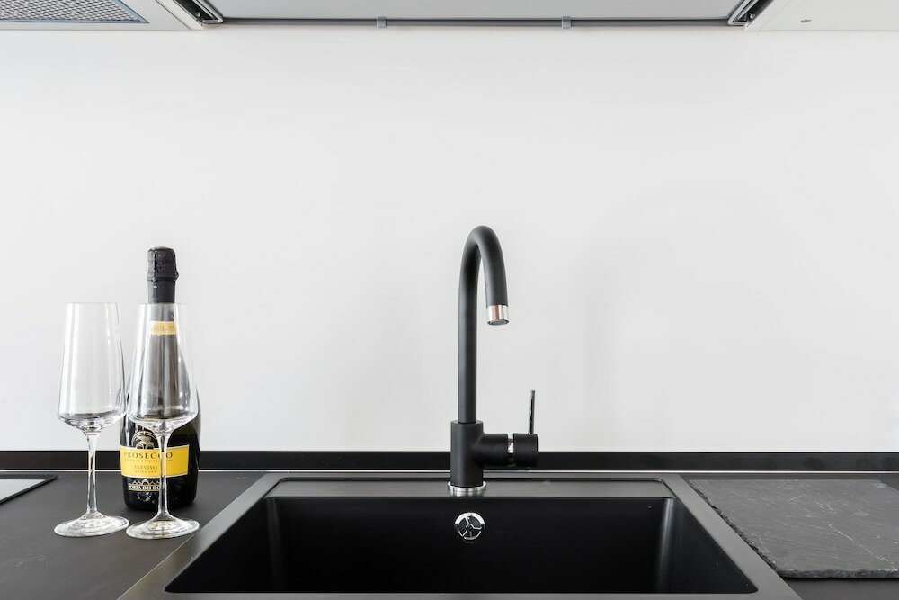 Фото A World Aparts - 104 Frattina