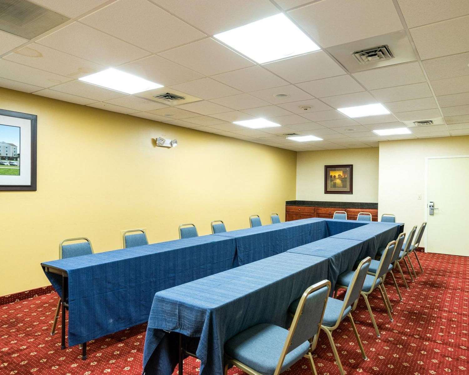 Фото MainStay Suites Dover