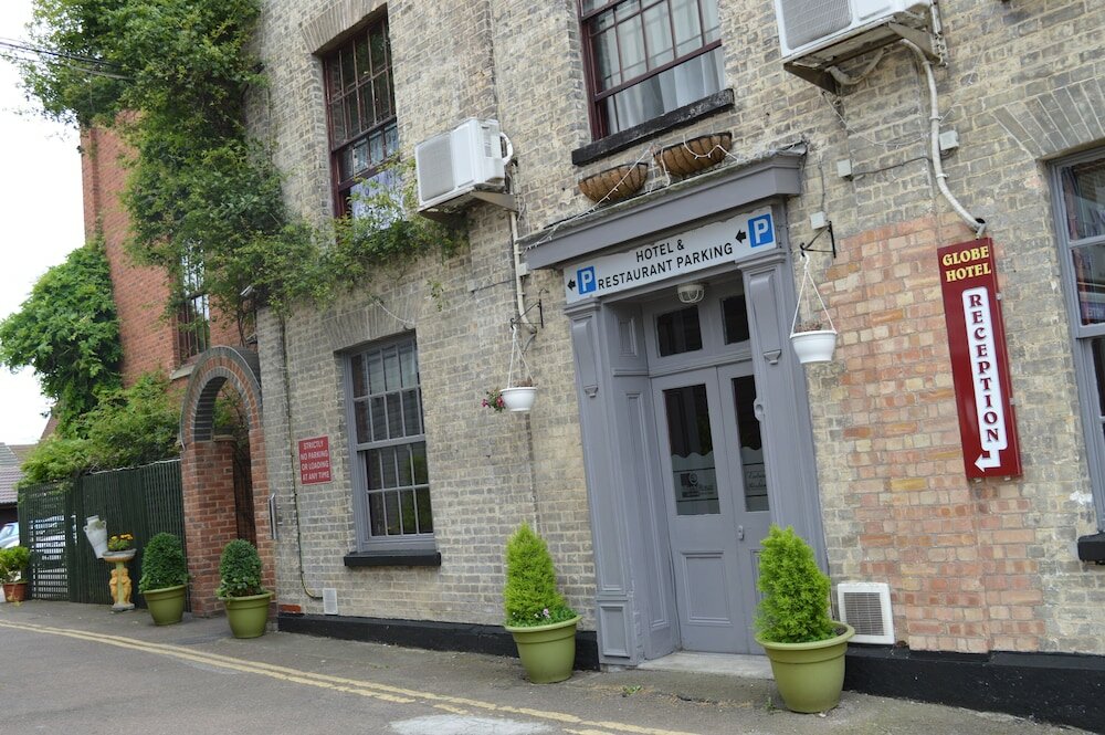 Фото The Globe Hotel
