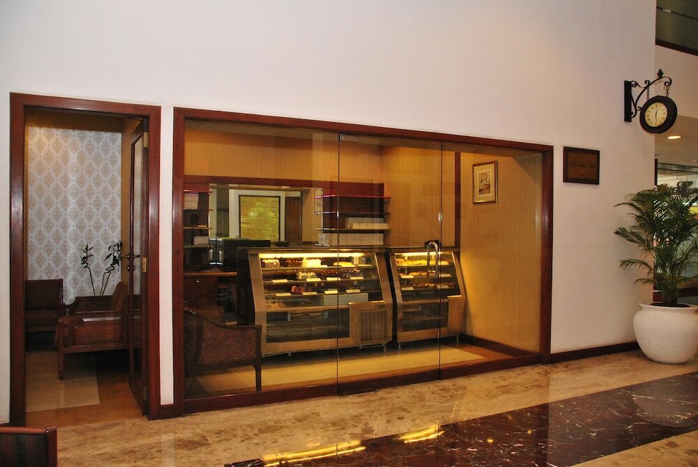 Фото Hotel Aurora Towers