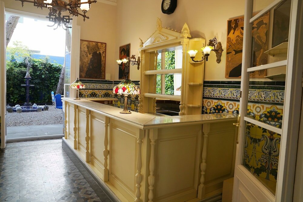 Фото Hotel Medium Renaixença