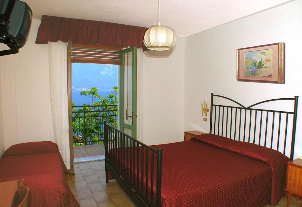 Фото Hotel Augusta Garni