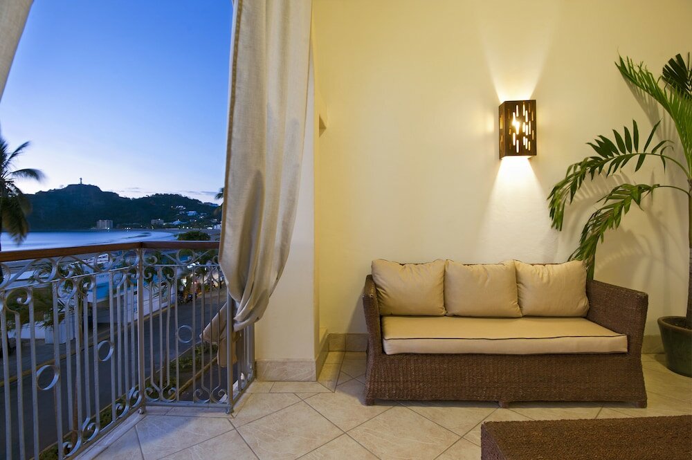 Фото Hotel Alcazar